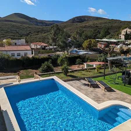 Дом отдыха Buen Estar, Piscina, Barbacoa, Jacuzzi En Valencia Turis